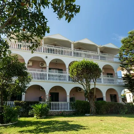 Alamis & Lejlighedshotel