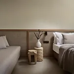 Alamis & Aparthotel 4*