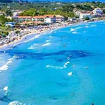 Aparthotel Alamis & 4*