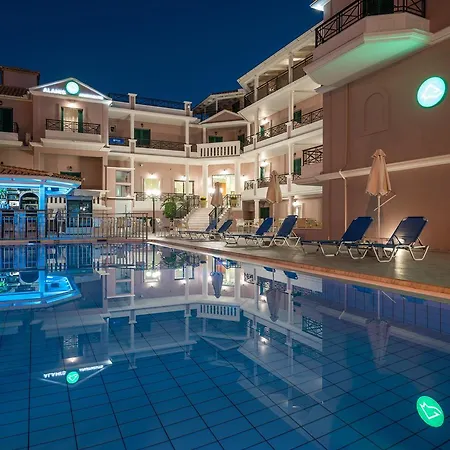 Aparthotel Alamis & 4*