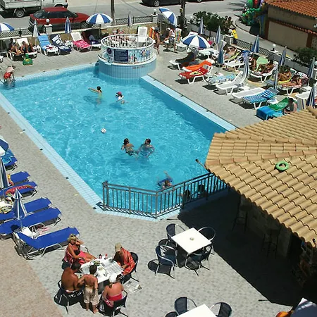 Aparthotel Alamis &